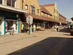 Woodley Shopping Centre - geograph.org.uk - 2778